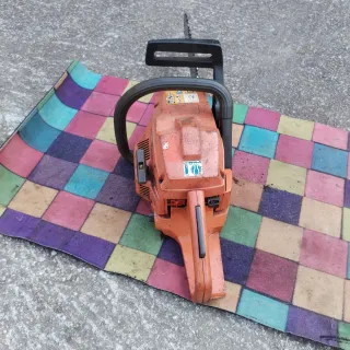 Motosierra Husqvarna 136