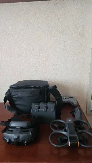 Drone DJI Avata 2 Fly More Combo 3 Baterías