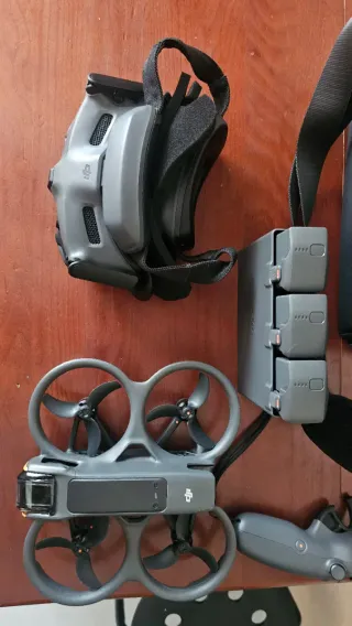 Drone DJI Avata 2 Fly More Combo 3 Baterías
