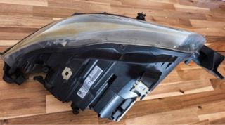 Faro Izquierdo BMW E91 Bixenón 2012
