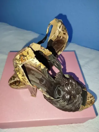 Zapatos de tacón serpiente mujer