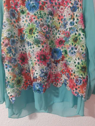 Blusa floral manga larga