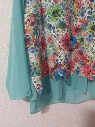 Blusa floral manga larga