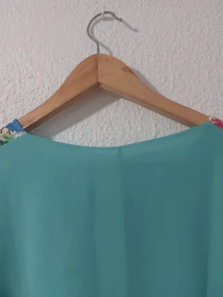 Blusa floral manga larga