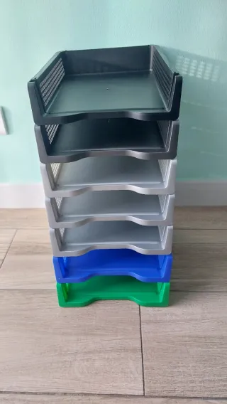 Bandejas de oficina apilables de plástico