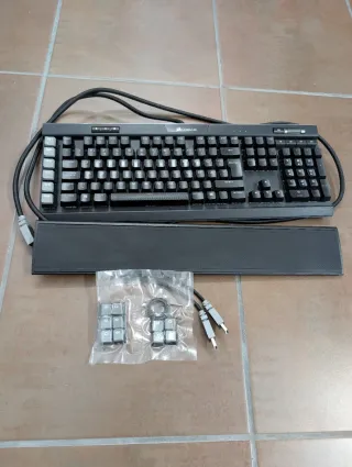 Teclado Corsair K95 RGB Platinum Negro