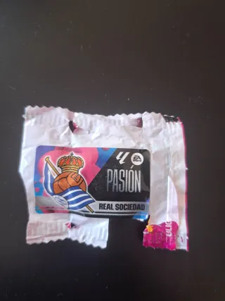 Cromos chicle Liga Este 25-26.