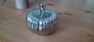 Soprammobile vintage mela ceramica argentata