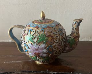 Antiche teiere cinesi in smalto cloisonné