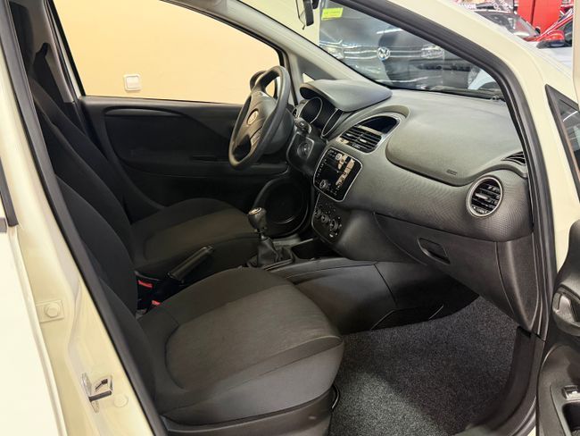 Fiat Punto 2016, foto 3