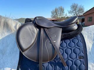 Montura de salto de equitación