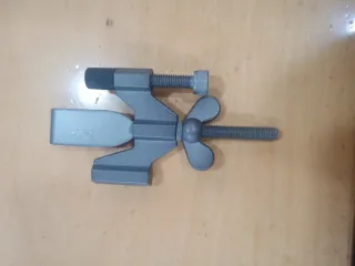 Tope de puerta ajustable y portátil