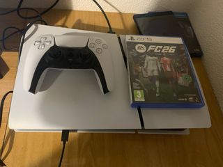 Urge!!! Consola PS5 Blanca + Mando + Juego FC26