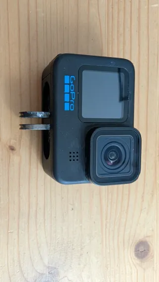 Cámara GoPro Hero 10 Black con Accesorios