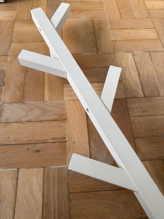 Perchero TJUSIG blanco Ikea 78 cm