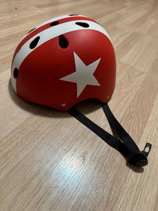 Casco infantil bici estrellas