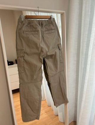 Pantalones cargo H&M beige caballero