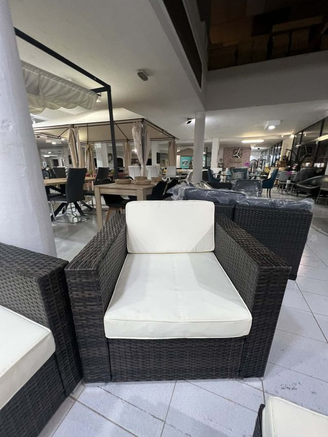 Conjunto Exterior Ratán Beige y Marrón