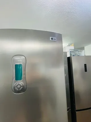 Nevera LG 2m alto, 60cm ancho