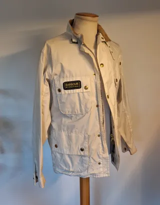 Chaqueta Barbour Internacional Beige