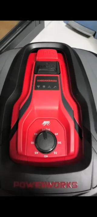 Robot tosaerba Powerworks nuovo