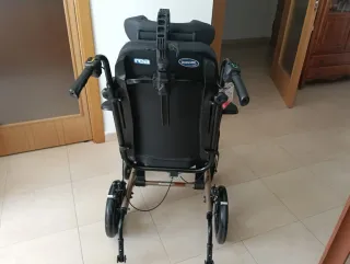 Silla de ruedas RAE invacare