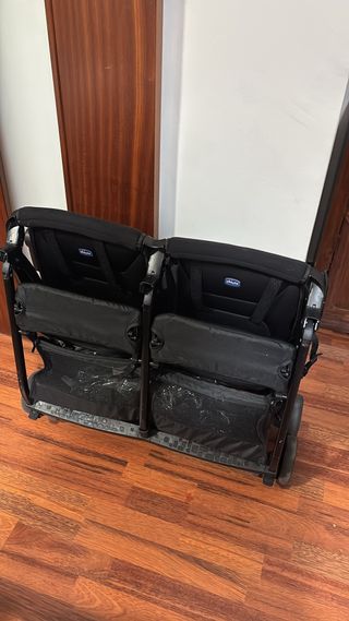 Carro Gemelar Chicco Plegable Negro