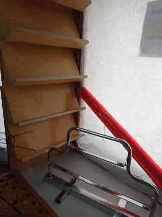 Mostrador madera y cristal