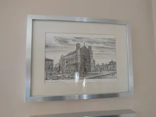 Marco plateado 30x40 (sin lámina). En venta tres