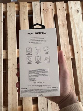 Capa Karl Lagerfeld iPhone 17 Pro Max