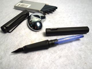 Pluma Lamy Safari Umbra + 5 Recambios