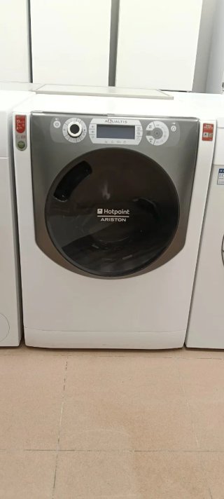 LAVADORA COM SECADORA ARISTÓN 10 KG A 7 KGRPM 1600