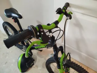 Bicicleta Btwin 20 Negra y Verde