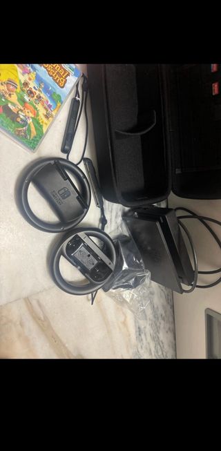 Nintendo Switch Azul/Rojo + Juegos y Accesorios