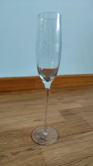 Juego 4 copas de cristal grabadas