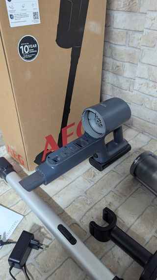 AEG Aspiradora Sin Cable AP61CB21DB 21.6V