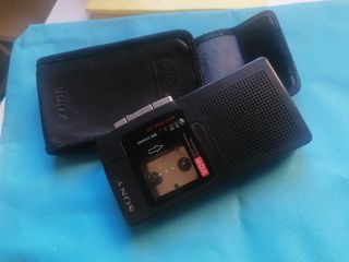 Grabadora Sony y Walkman Sanyo vintage