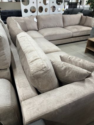 Sofá Rinconera Beige muy Confirtable