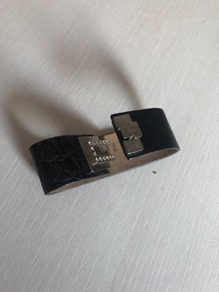 Pulsera Swatch Negra con Cristales