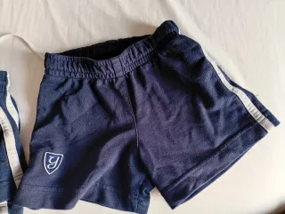 Uninforme Yago School talla 2/4. Venta en Persona.