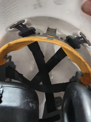 Casco seguridad JSP con orejeras
