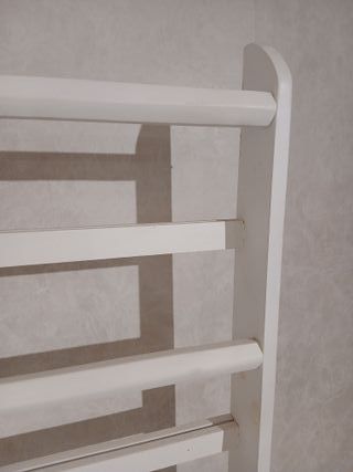 Platero de madera blanco