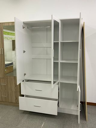 Armario nuevo en oferta !! de 3 puertas