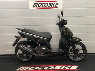 Peugeot Tweet 125cc Negra