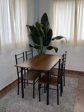 Nueva mesa + 4 sillas comedor o cocina