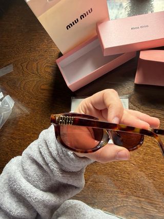 Óculos de Sol Miu Miu Castanhos