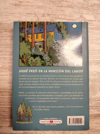 Intrusos: El misterio del lago (Spanish Edition)