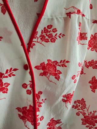 Camisa oriental blanca y roja - perfecta -talla 46