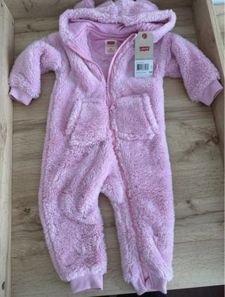 Buzo Levis 18 meses nuevo con etiqueta