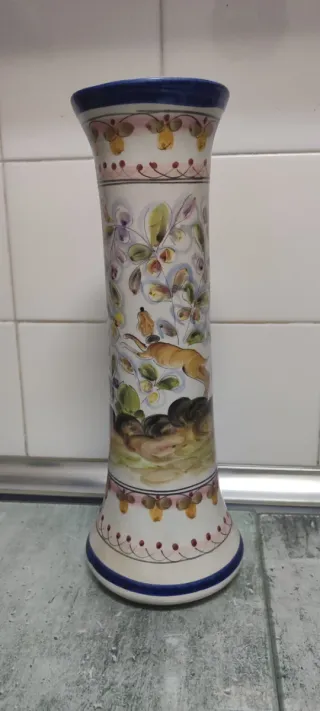 Jarrón vintage pintado a mano